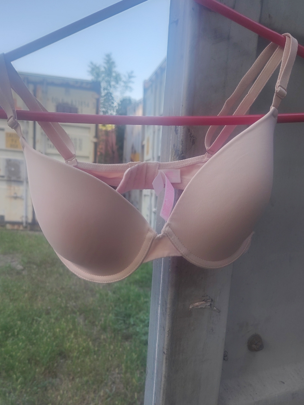 PINK Victoria's Secret Nude T-Shirt Bra